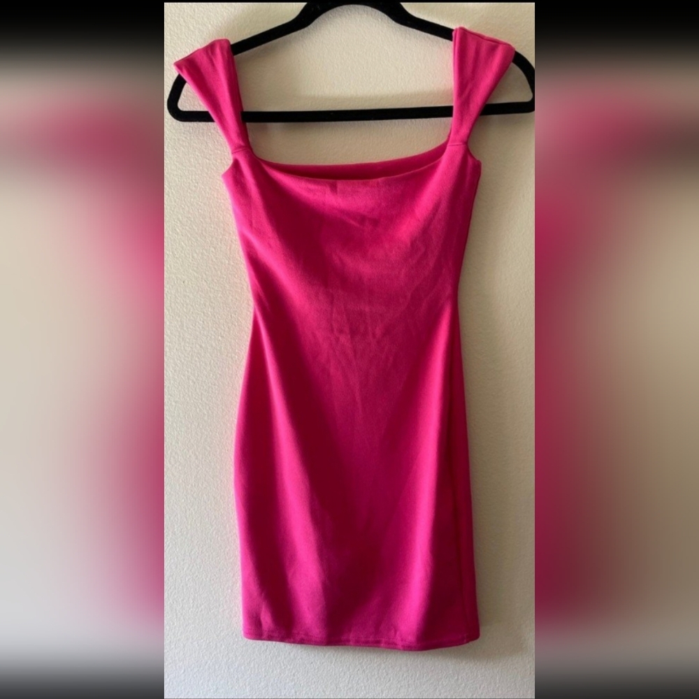 PrettyLittleThing Hot Pink Mini